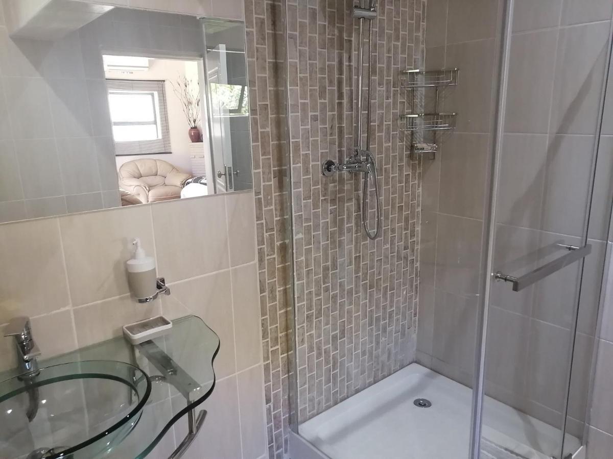 Easy Inn Guesthouse 韦尔科姆 外观 照片