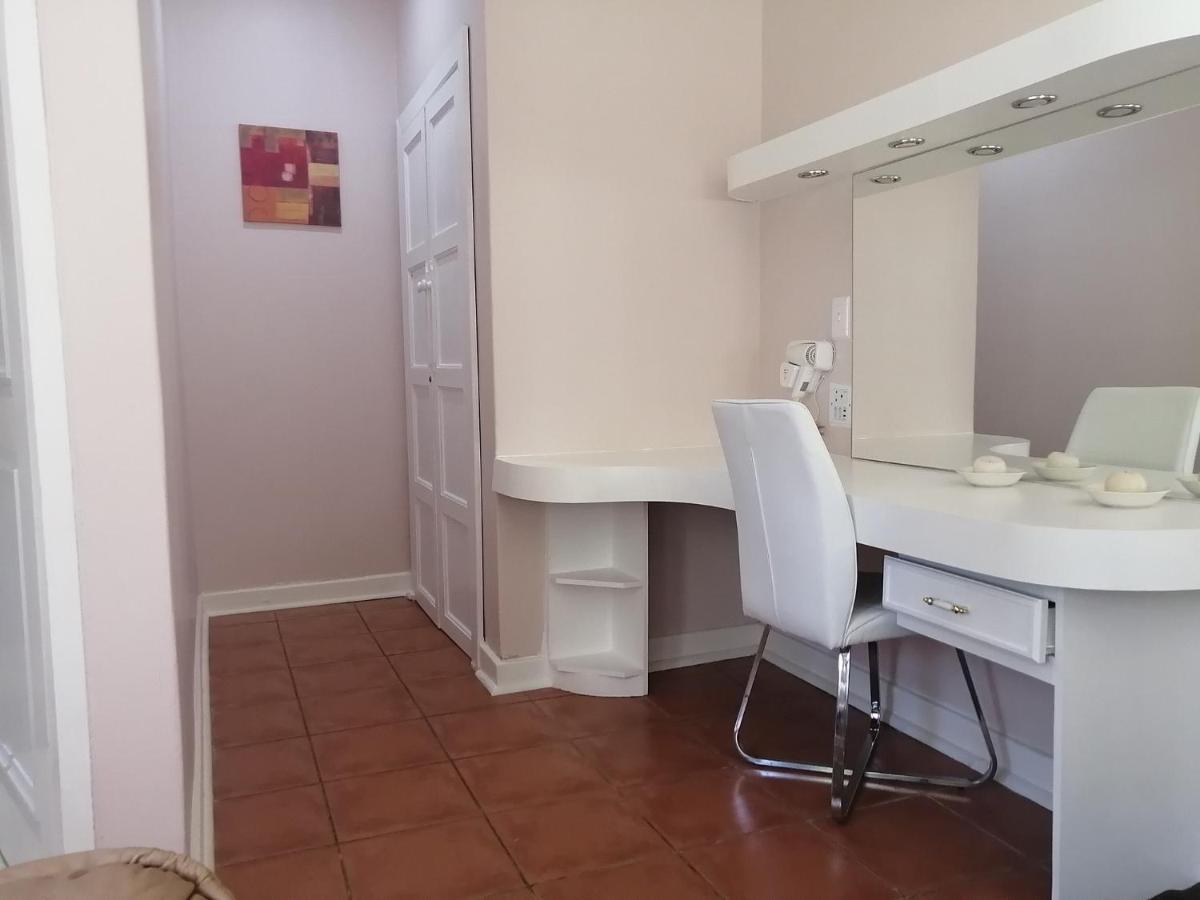 Easy Inn Guesthouse 韦尔科姆 外观 照片
