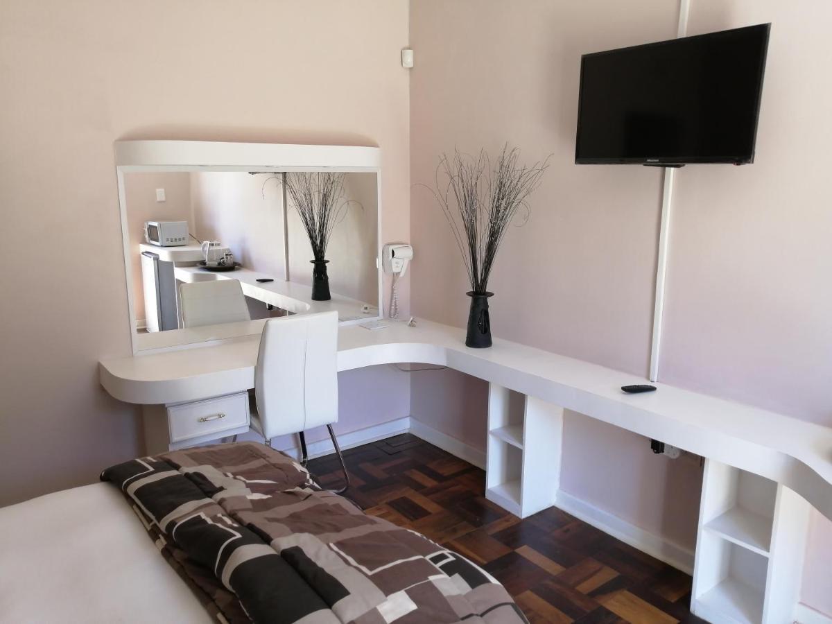Easy Inn Guesthouse 韦尔科姆 外观 照片